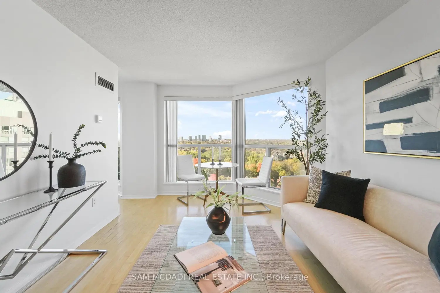 Additional image 7 of 2177 Burnhamthorpe Road 1807