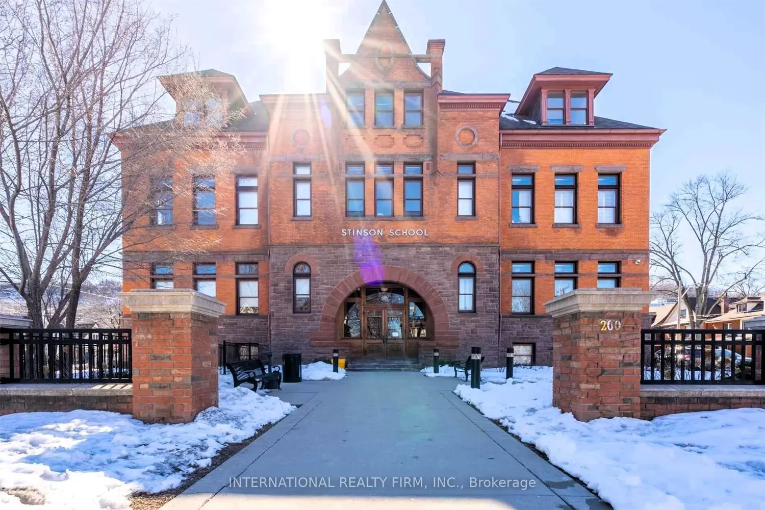 200 Stinson Street Ph16