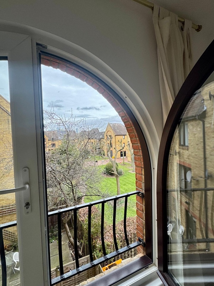 Additional image 6 of 2 Bed Flat, Kennet St, E1W, N1 7GU