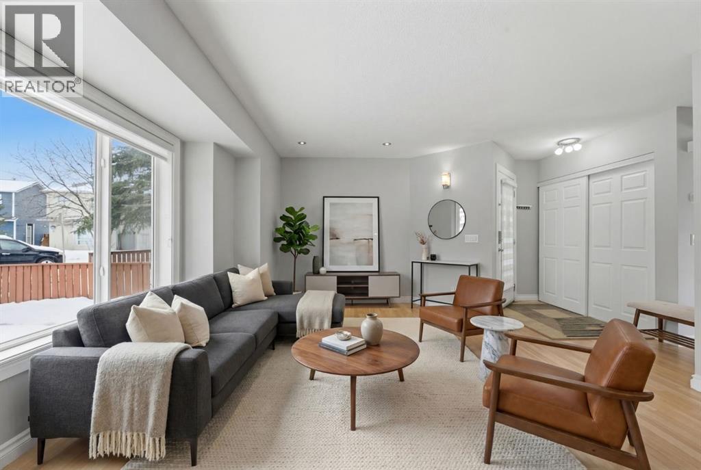 43 Martindale Court NE