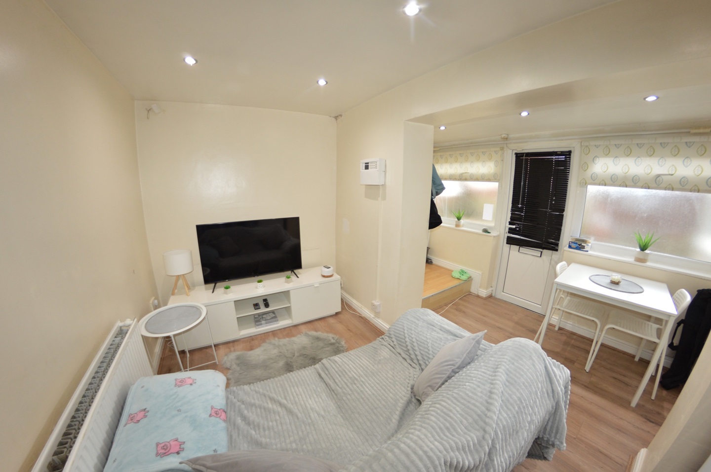 Additional image 3 of 1 Bed Flat, Victoria Road, LS6, N1 7GU