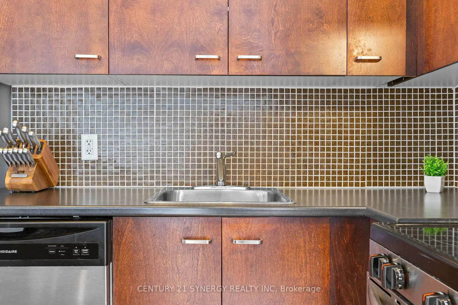 Additional image 9 of 179 George Street 303