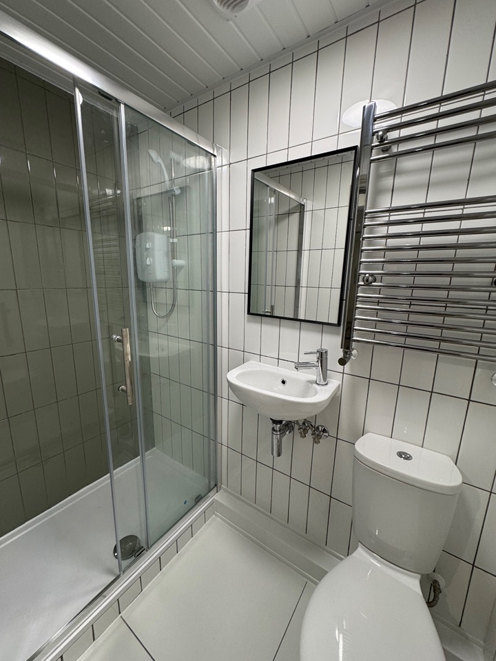 Additional image 13 of Room in a Shared House, Springbank Crescent, LS6, N1 7GU