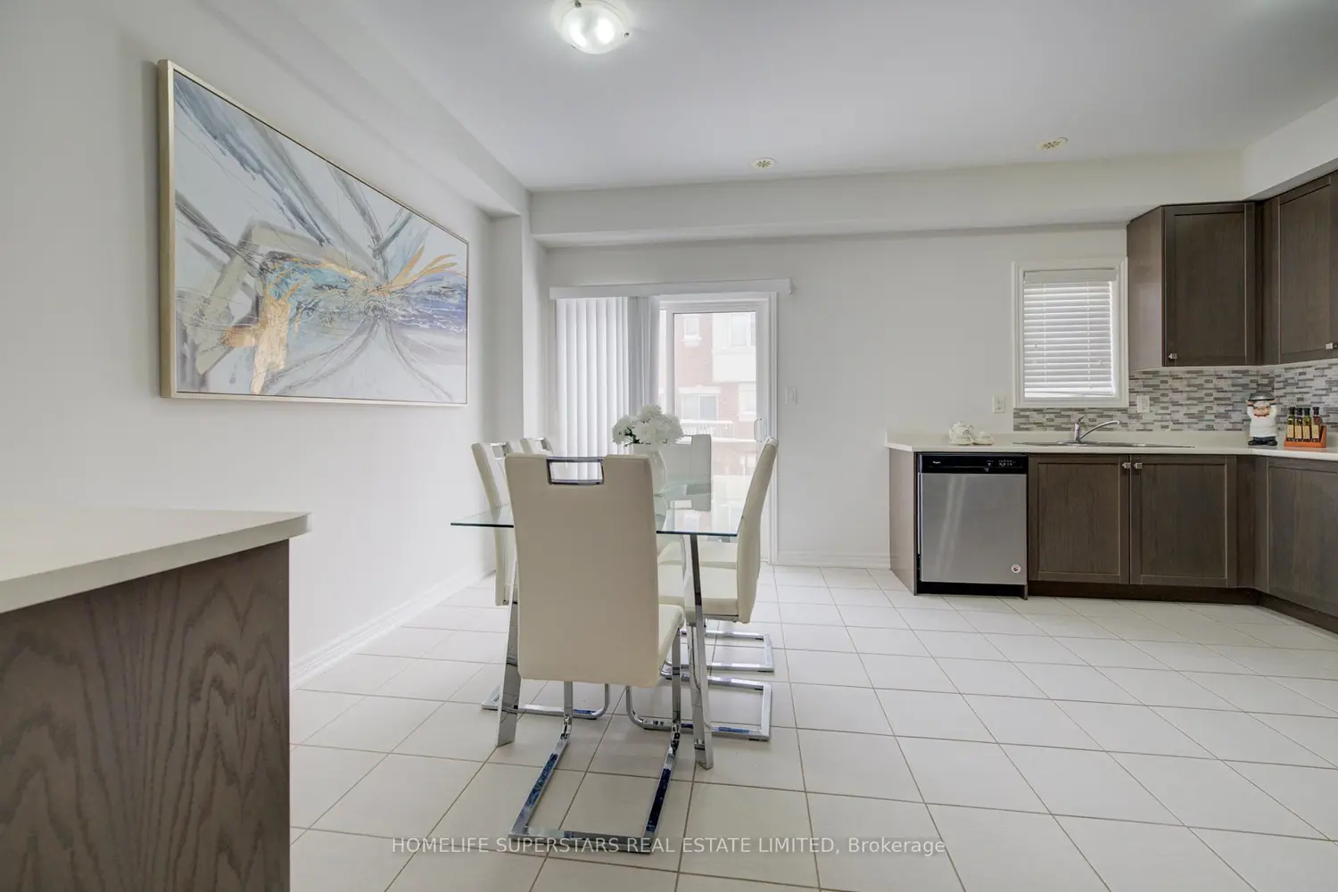 Additional image 7 of 9 Aspen Hills Road 40