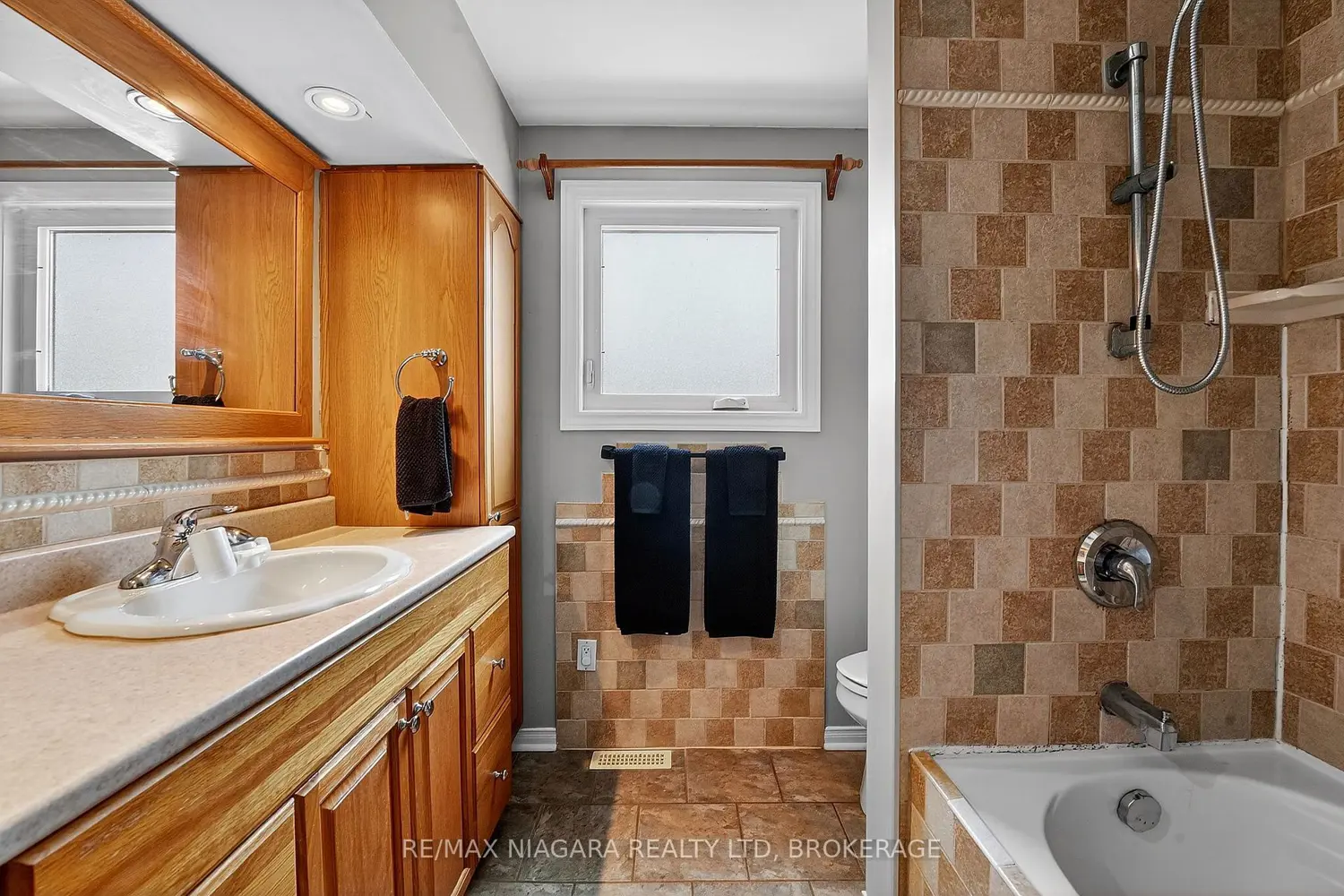 Additional image 9 of 75 Berrisfield Crescent