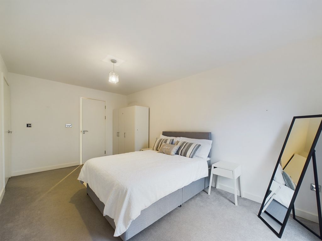 Additional image 19 of 3 bed flat for saleQueens Court, 50 Dock Street, Hull, East Riding Of Yorkshire HU1