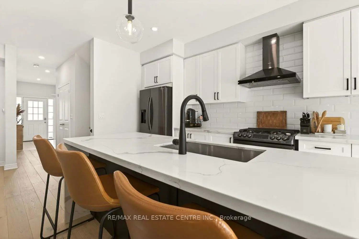 Additional image 4 of 74 Bobolink Road