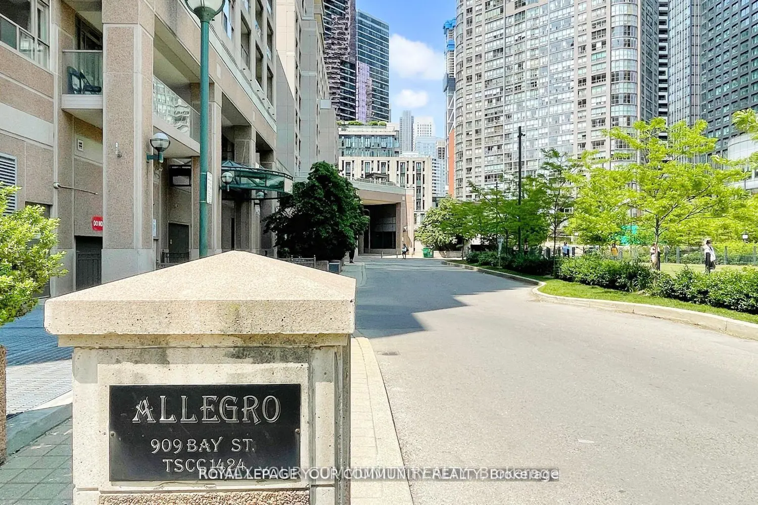Additional image 2 of 909 Bay Street 1609