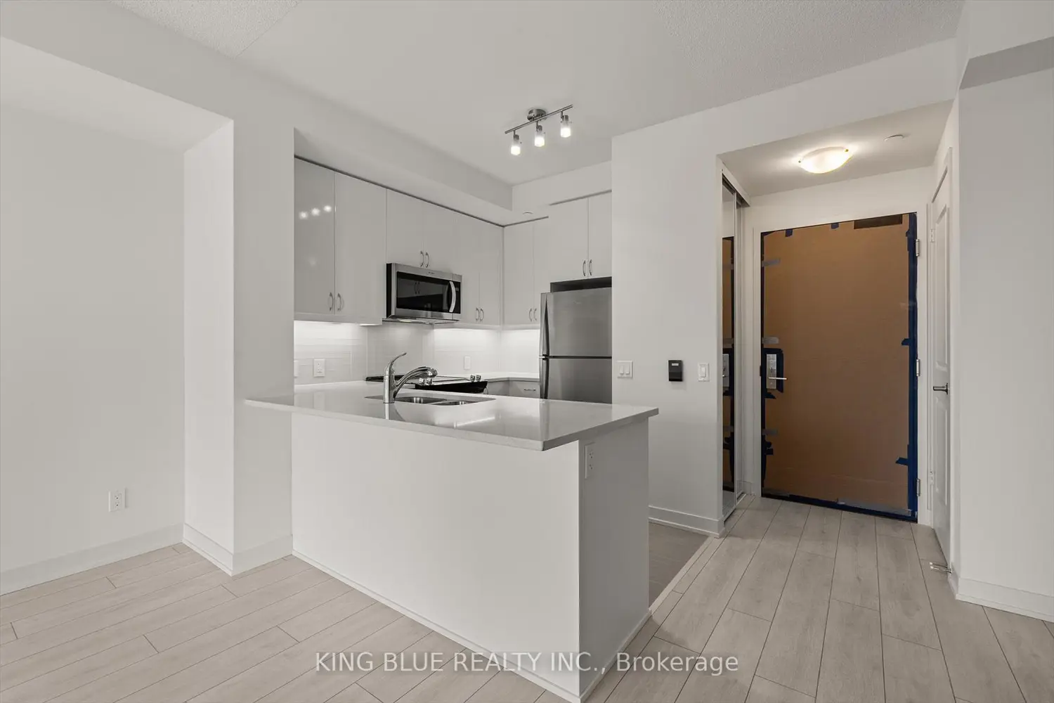 Additional image 3 of 4955 Yonge Street 2911