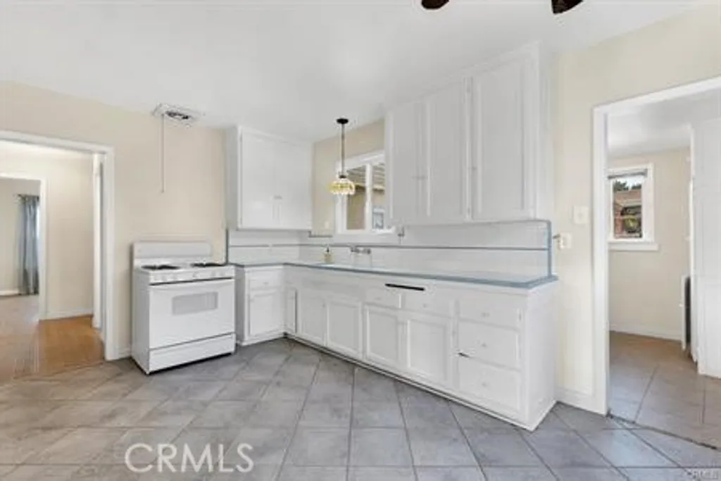 Additional image 3 of 15115 Leadwell Street, Van Nuys, CA 91405