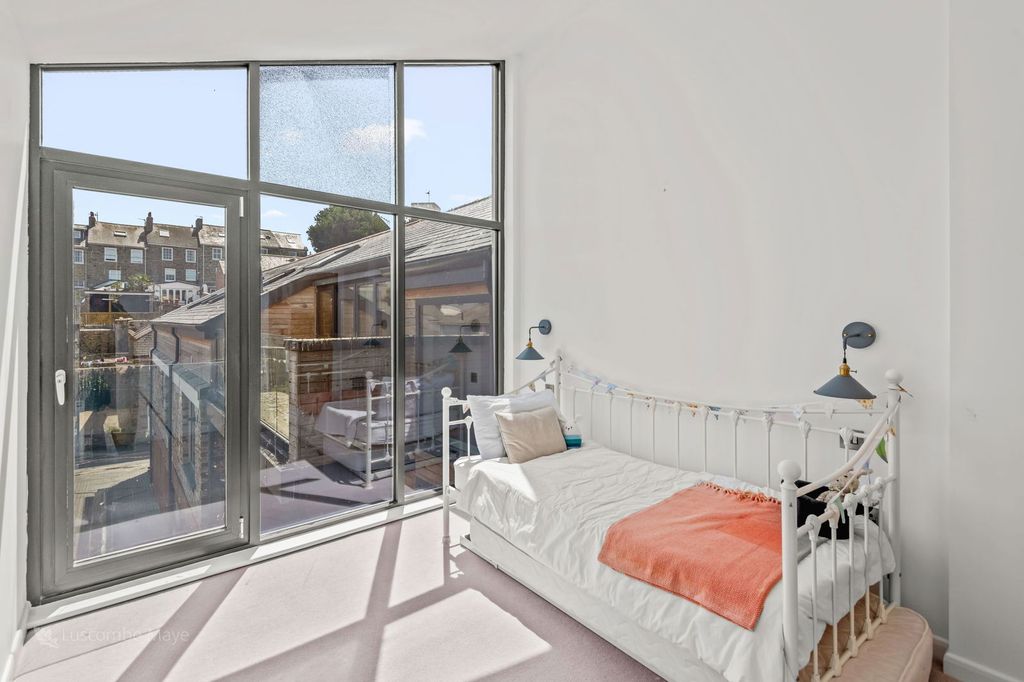Additional image 18 of 3 bed flat for saleIsland Street, Salcombe TQ8