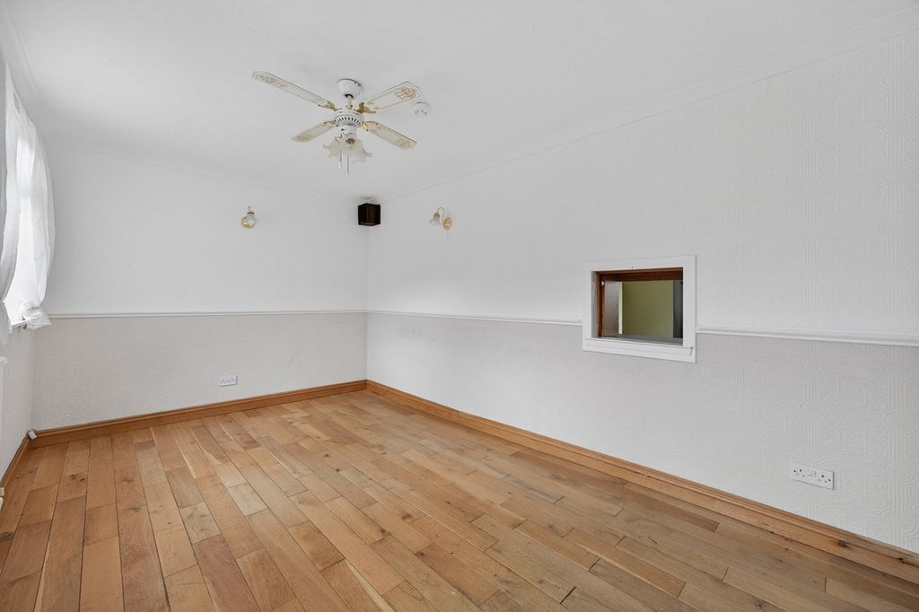 Additional image 9 of 7 bed semi-detached house for salePrestwick Road, Ayr KA8