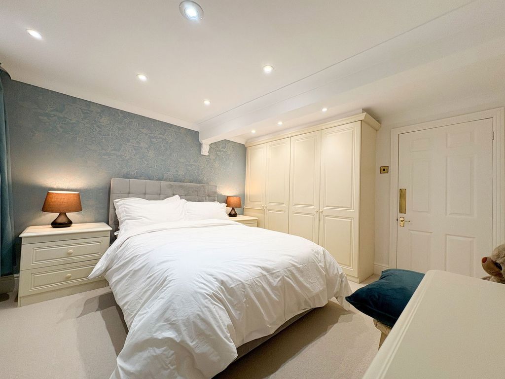 Additional image 9 of 3 bed flat for saleWindsor Terrace, Clifton BS8