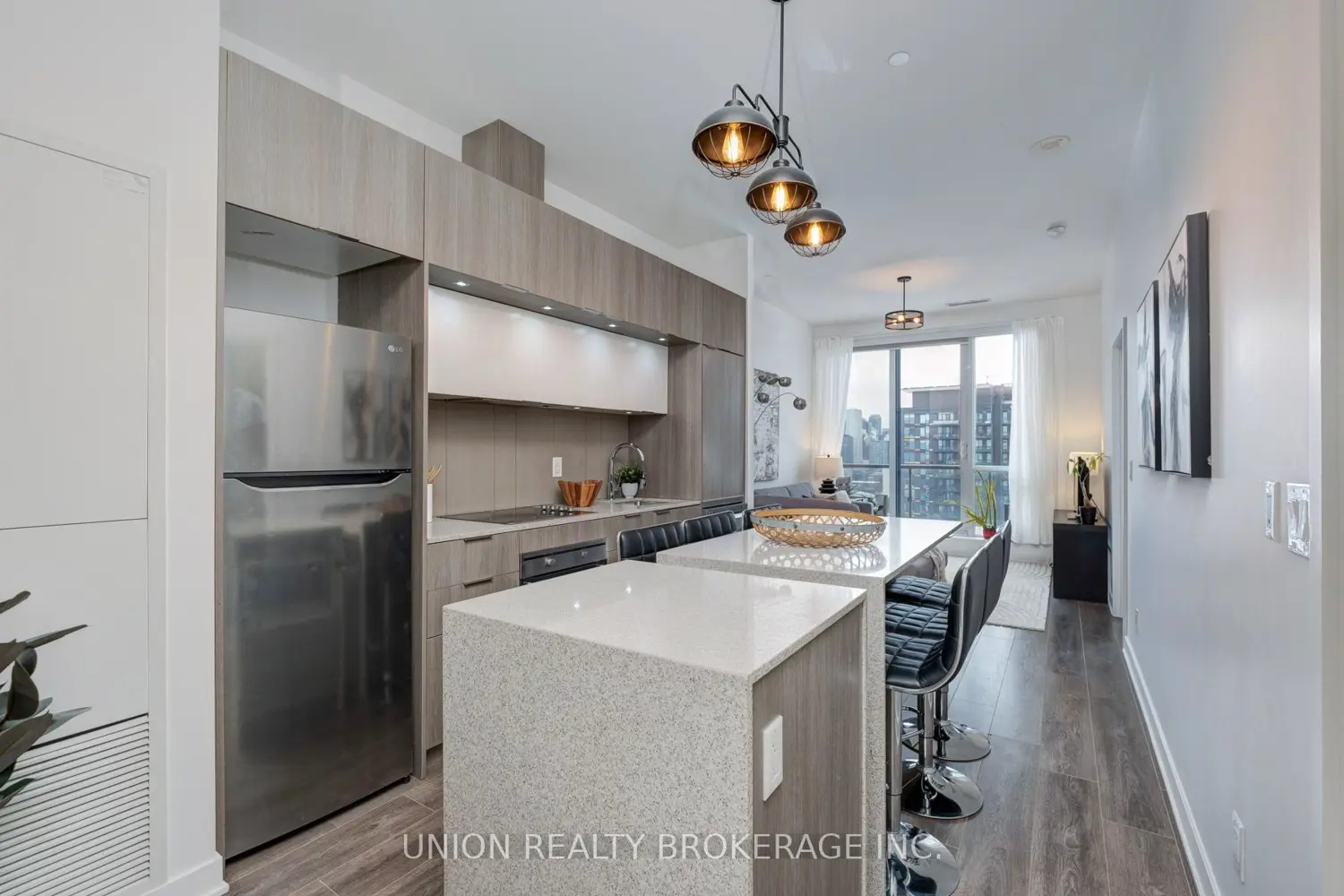 Additional image 5 of 170 Sumach Street 2508