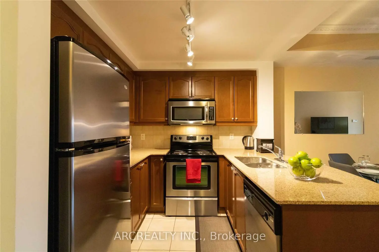 Additional image 6 of 8 Maison Parc Court 313