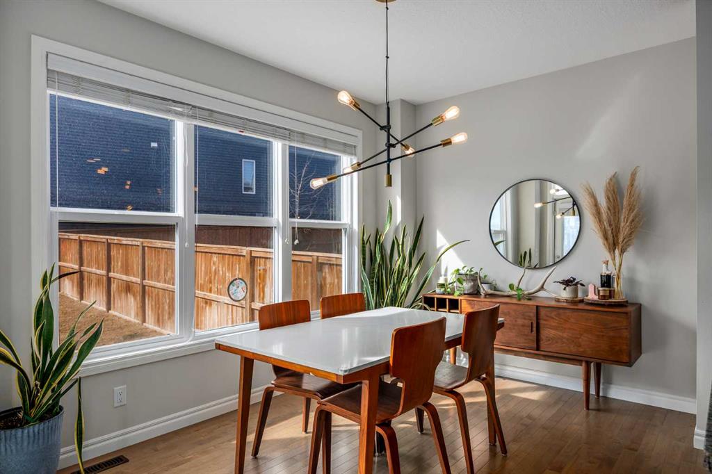 Additional image 3 of 192 Nolanhurst Heights NW, Calgary, AB, T3R 1S6