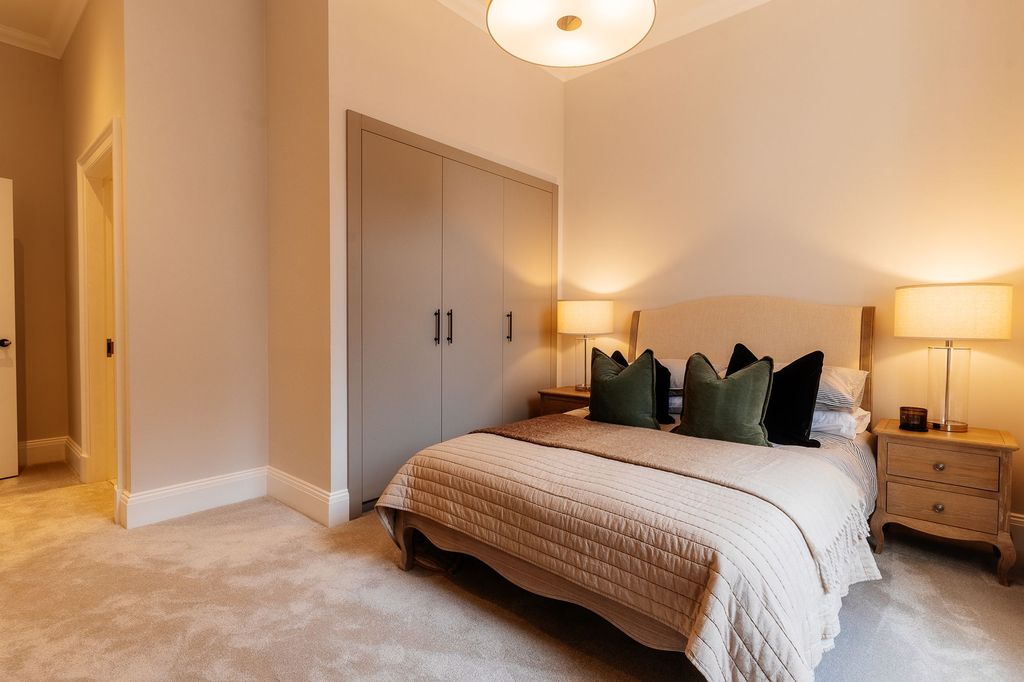 Additional image 20 of 5 bed town house for saleMillerfield Place, Edinburgh EH9