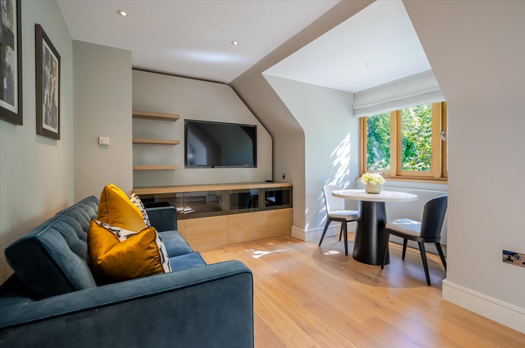 Additional image 28 of 6 bed detached house for saleWest Road, St George's Hill, Weybridge, Surrey KT13