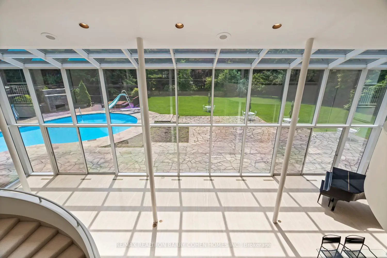50 Park Lane Circle photo 3