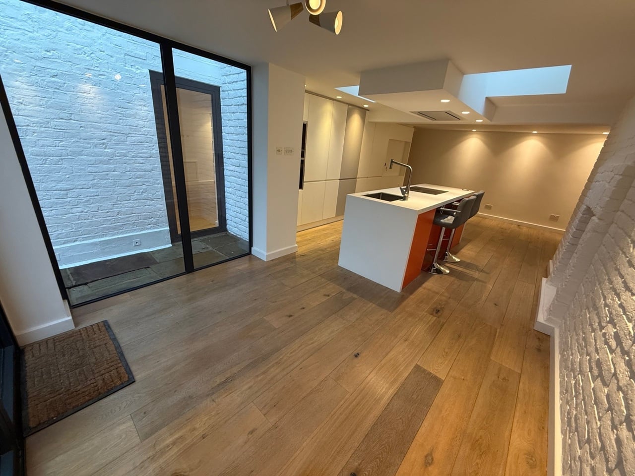 Additional image 5 of 3 Bed Flat, Islington, N1, N1 7GU