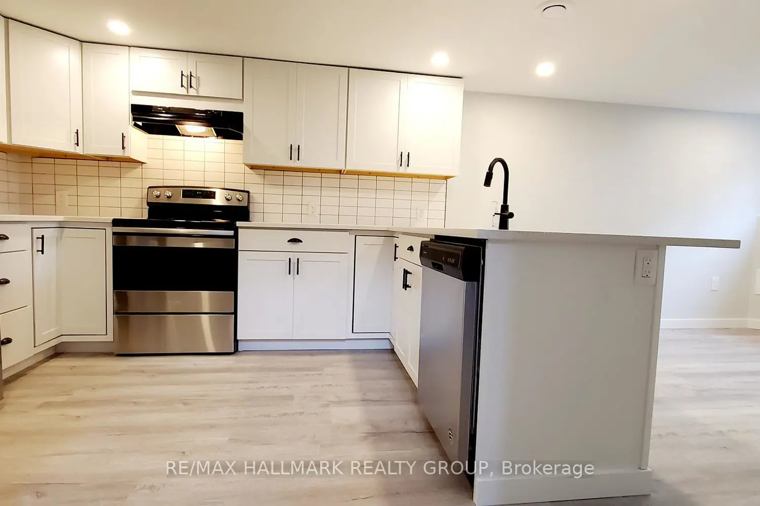 Additional image 12 of 1329 Bloomsbury Crescent