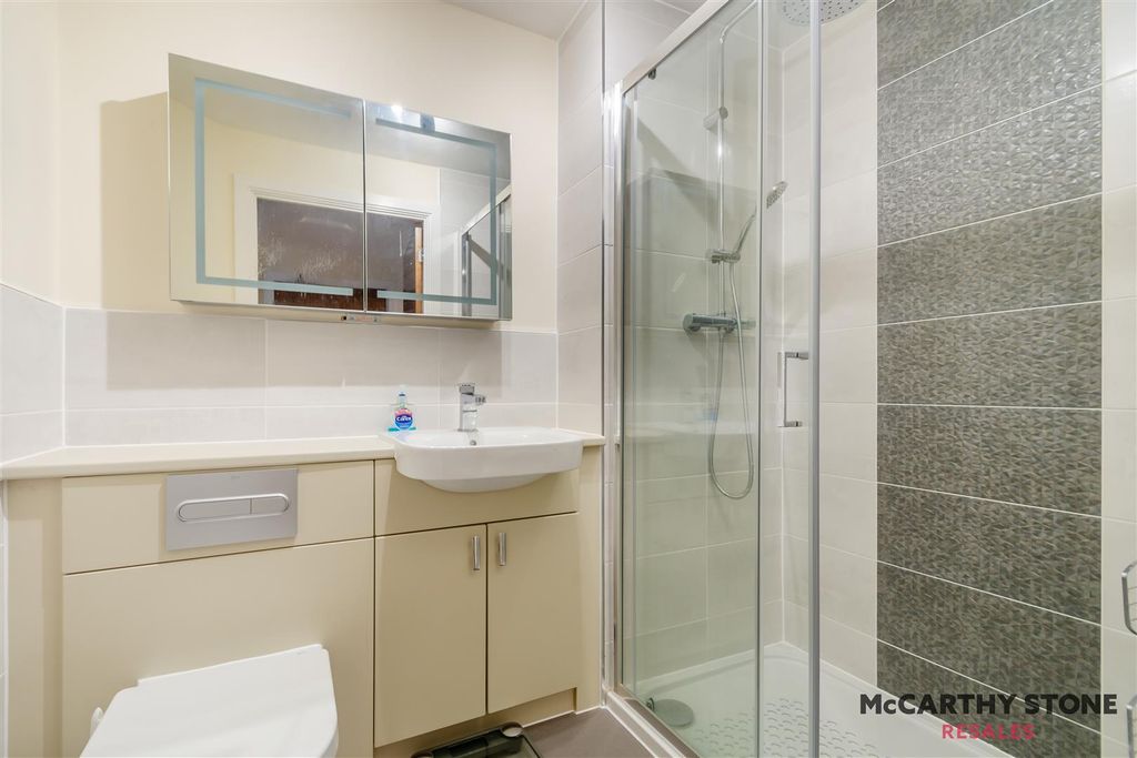 Additional image 8 of 2 bed flat for saleAndrews Court, Molescroft Road, Beverley HU17