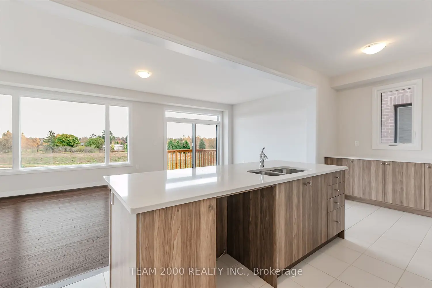 Additional image 5 of 115 Player Drive