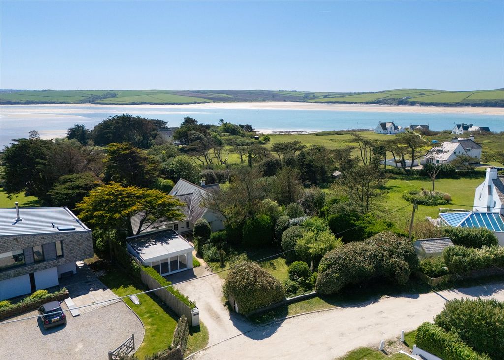 5 bed detached house for saleTrebetherick, Wadebridge, Cornwall PL27 photo 3