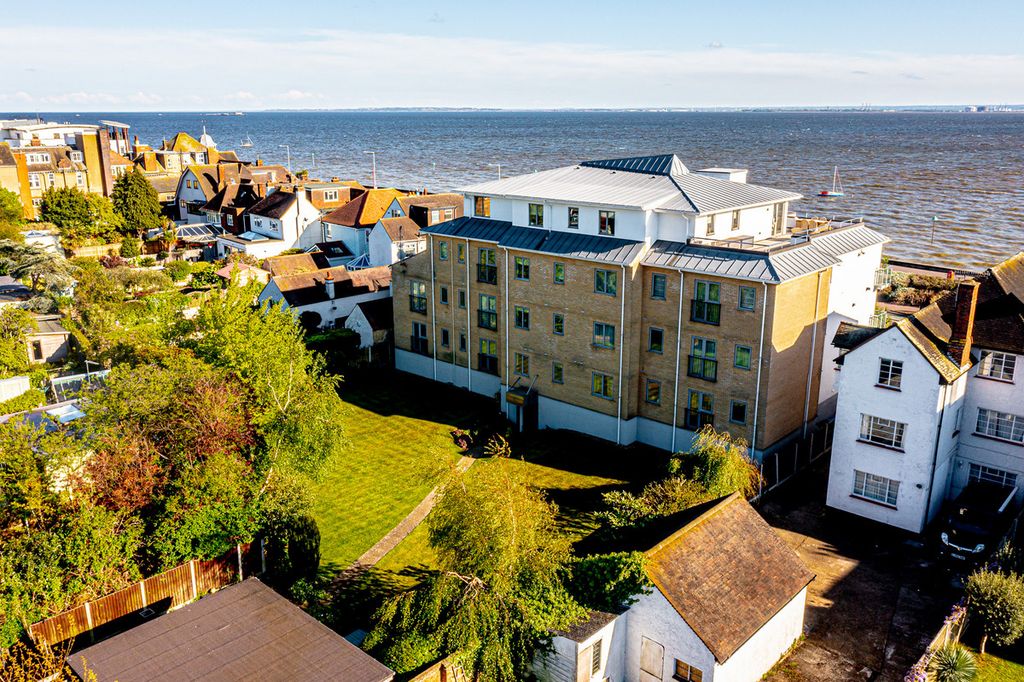 Additional image 29 of 2 bed flat for saleChalkwell Esplanade, Chalkwell SS0