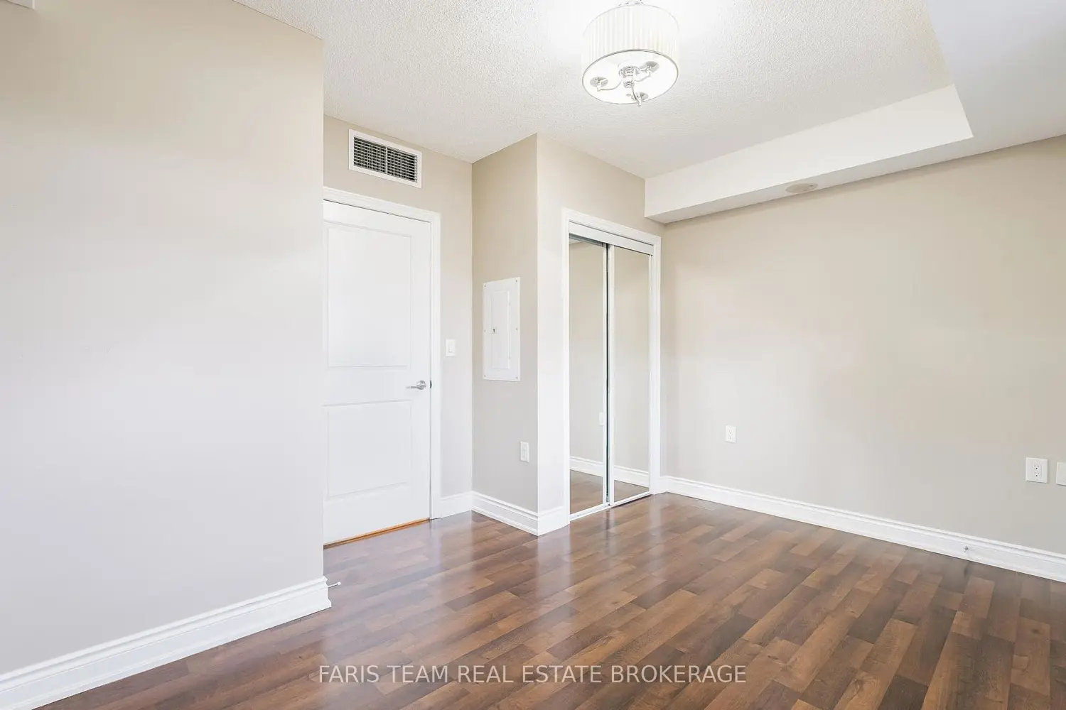 Additional image 12 of 149 Church Street 418