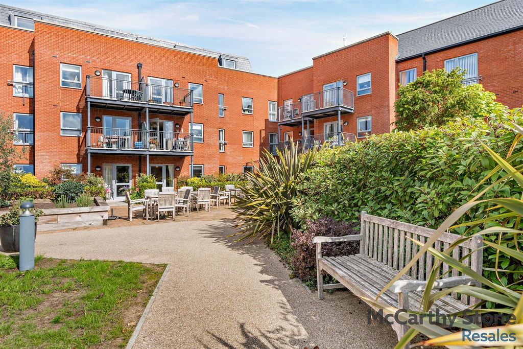 Additional image 29 of 2 bed flat for saleMonument Place, Endless Street, Salisbury SP1