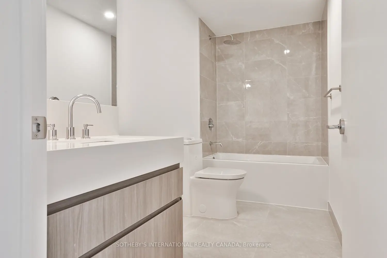 Additional image 14 of 200 Keewatin Avenue 311