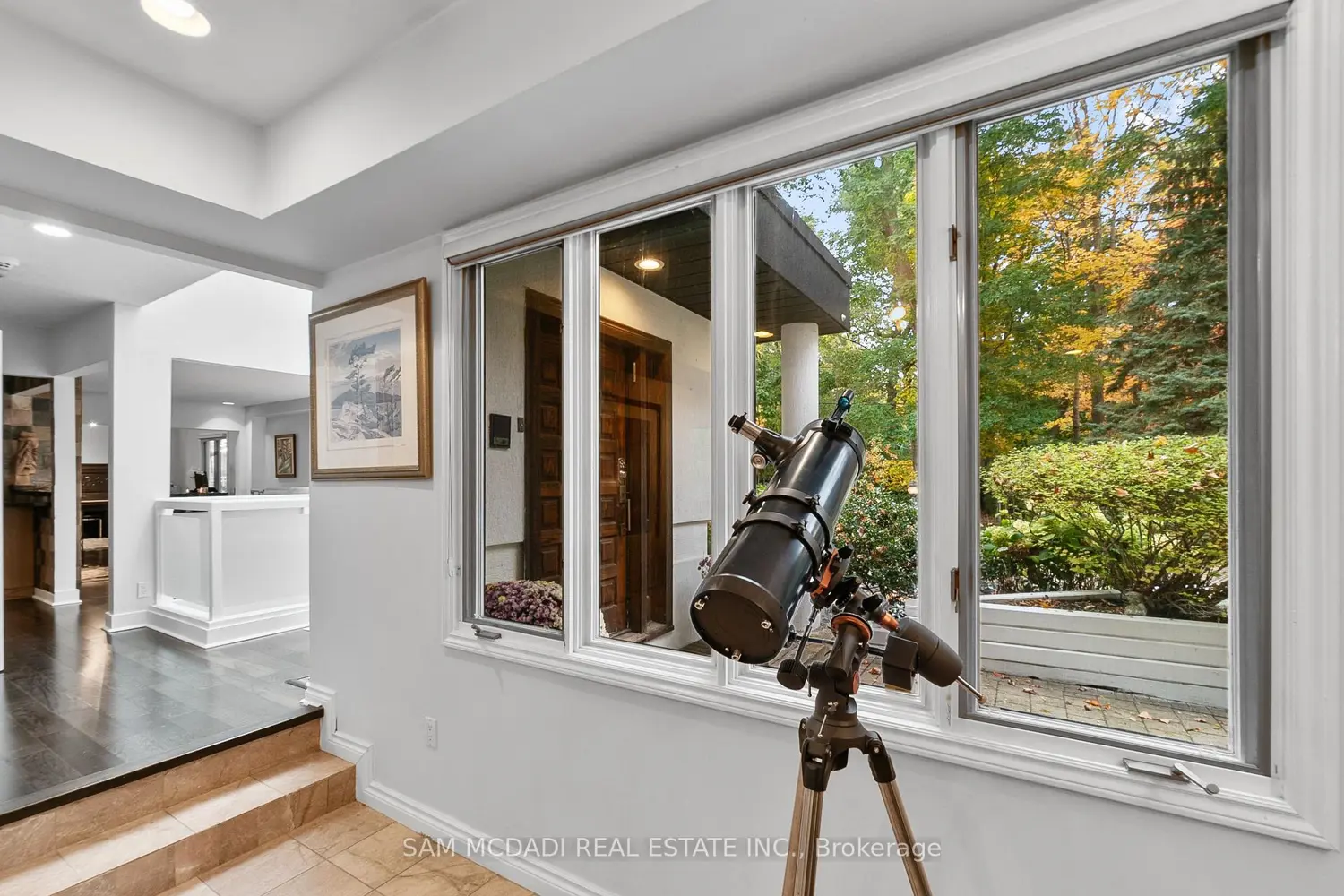 Additional image 10 of 988 Tennyson Avenue