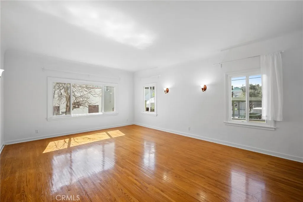 Additional image 6 of 216 E Windsor Road Unit 2, Glendale, CA 91205