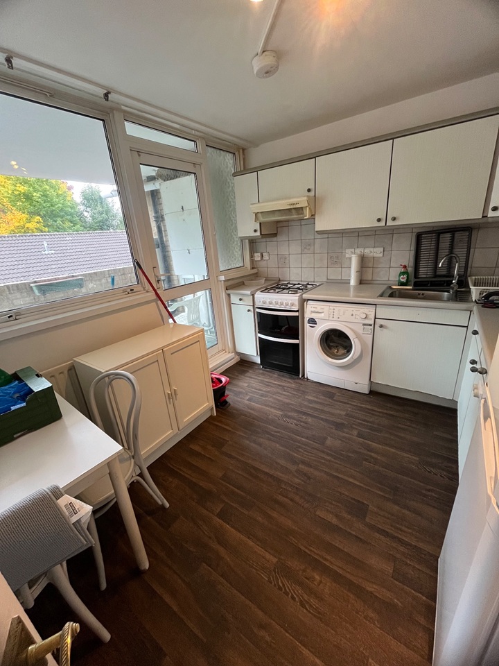 Additional image 2 of Room in a Shared Flat, Charfield Court, W9, N1 7GU