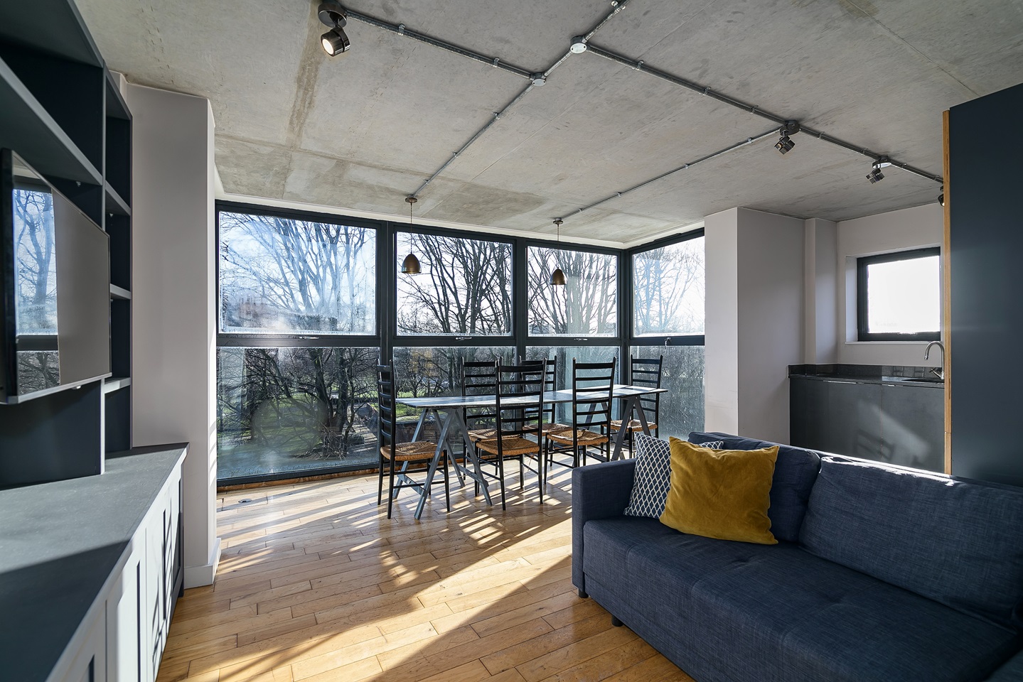 Additional image 8 of 3 Bed Flat, Queensbridge Road, E2, N1 7GU