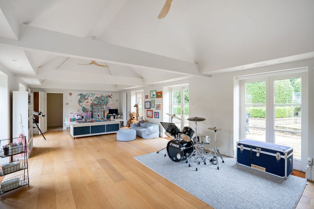 Additional image 6 of 5 bed detached house for saleBasset Down, Wroughton, Wiltshire SN4