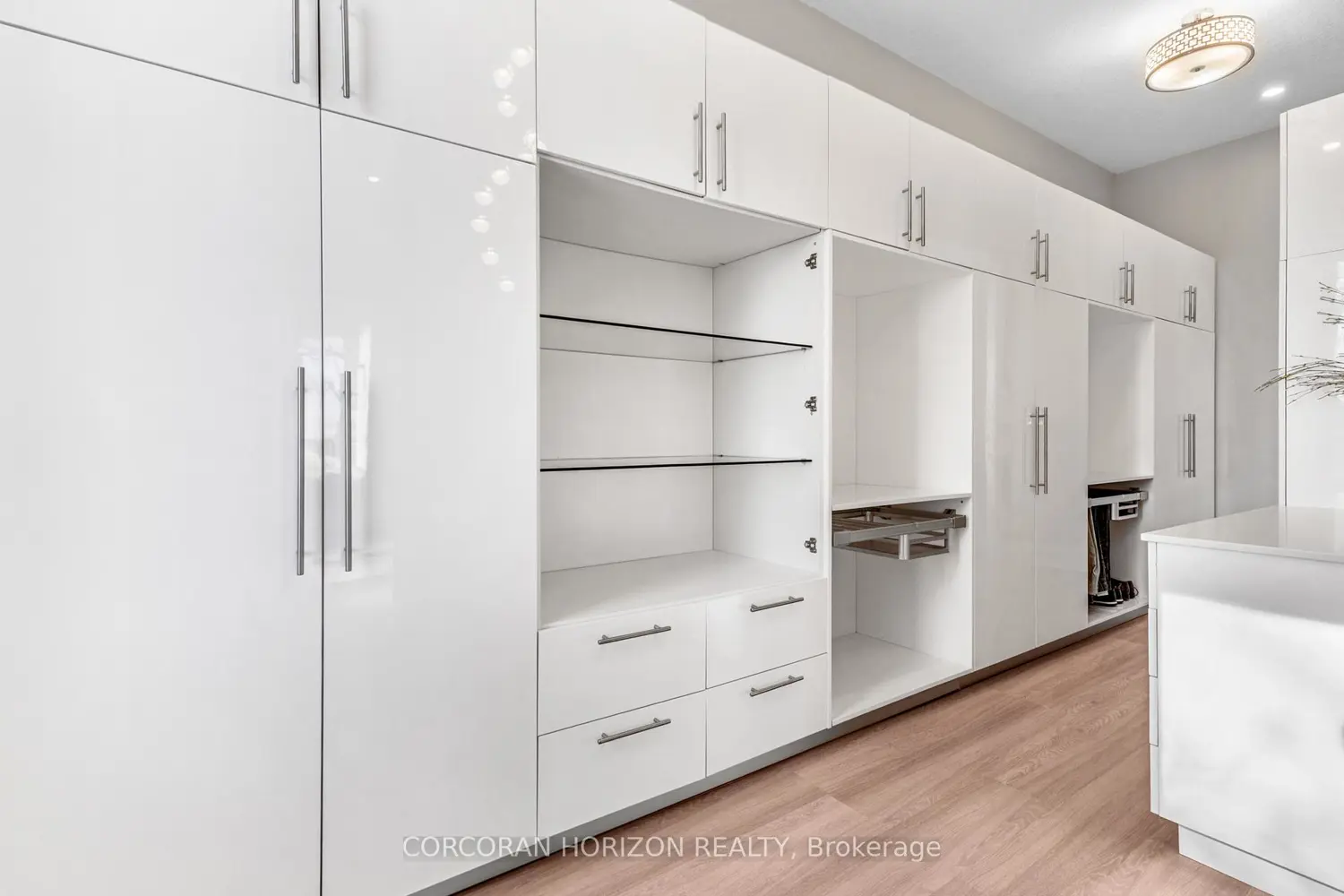 Additional image 12 of 111 Grand Ridge Drive