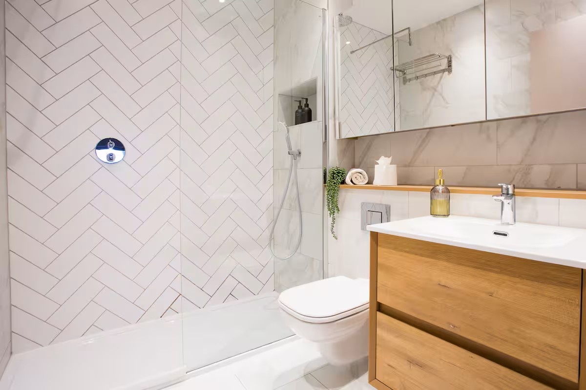 Additional image 12 of 2 Bed Flat, Charlotte Street, M1, N1 7GU