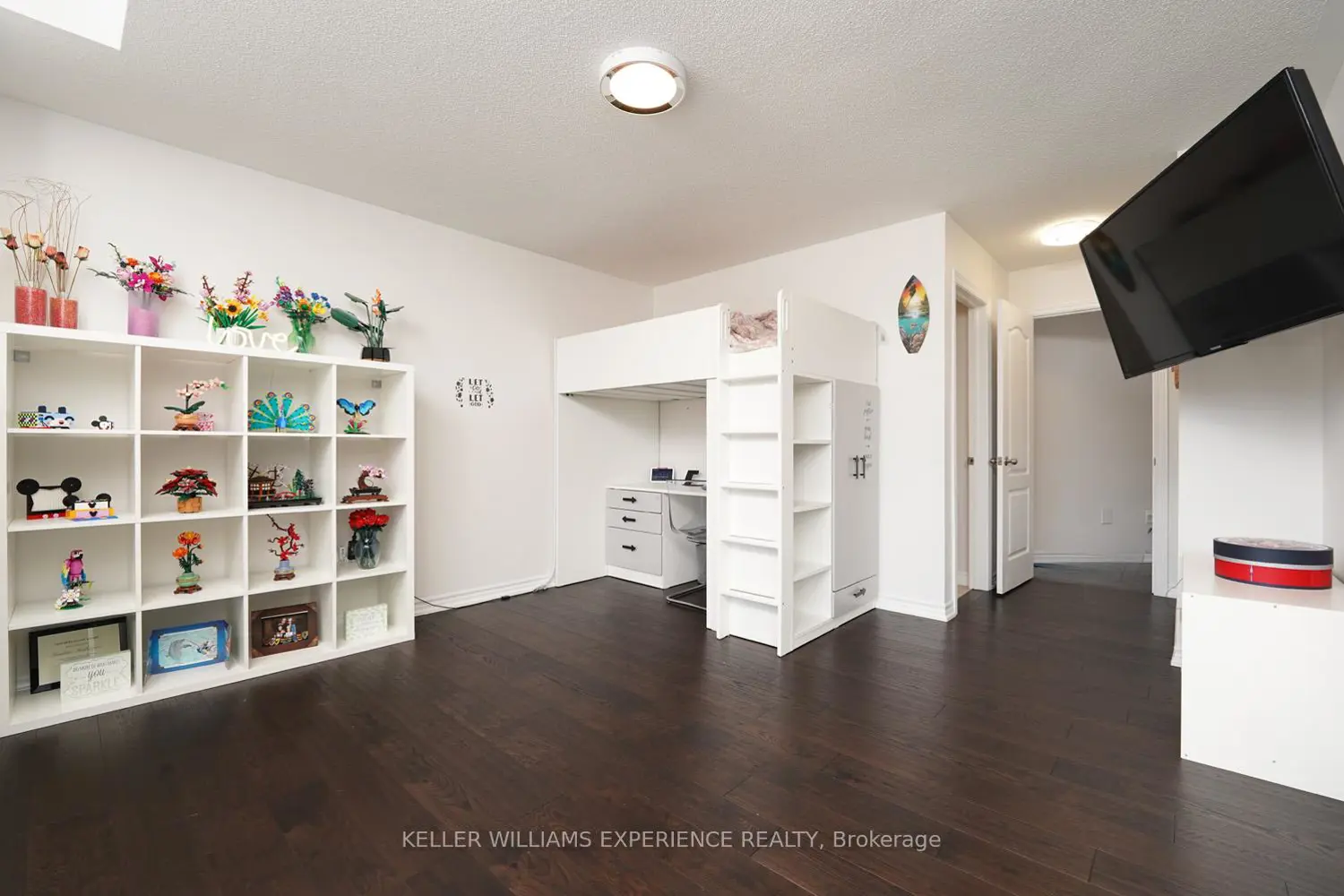 Additional image 9 of 2199 Dawson Crescent