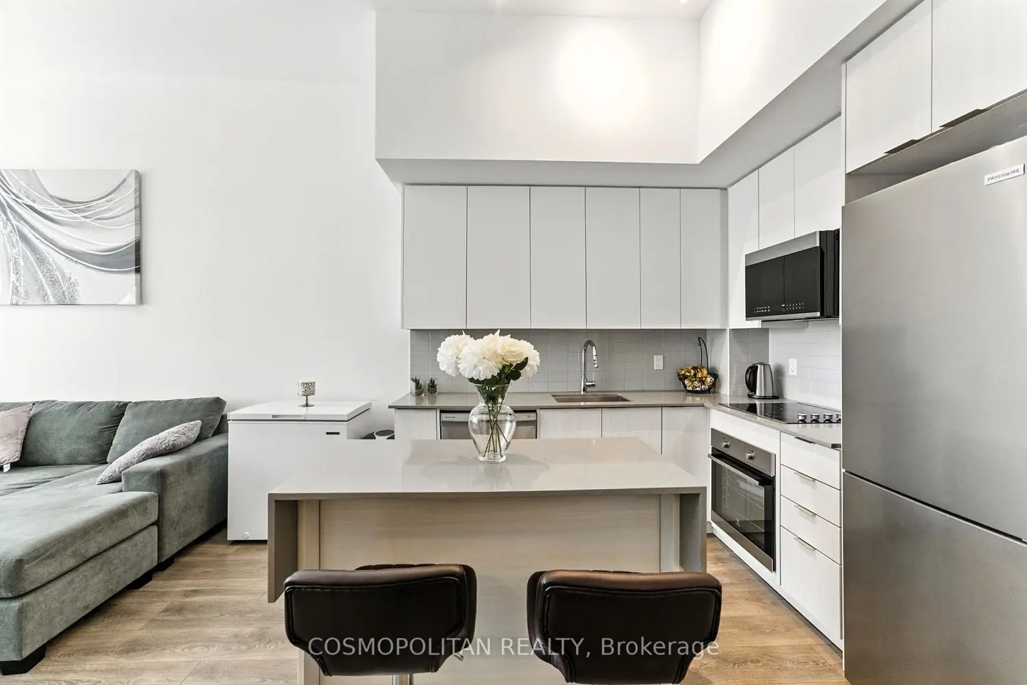 Additional image 2 of 2489 Taunton Road 355