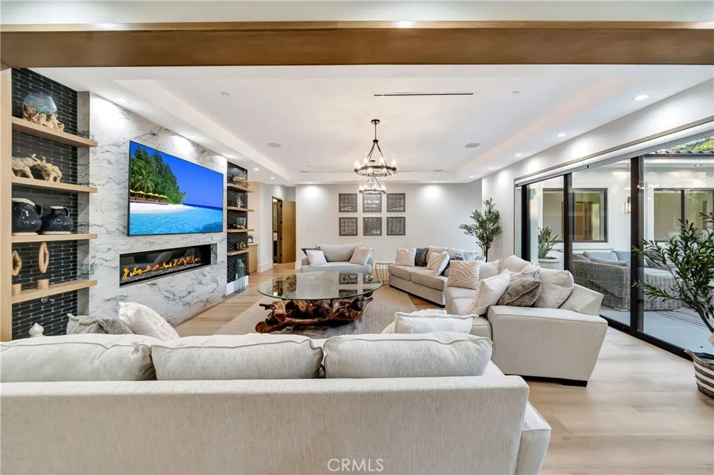 Additional image 18 of 19225 Rosita St, Tarzana, CA 91356