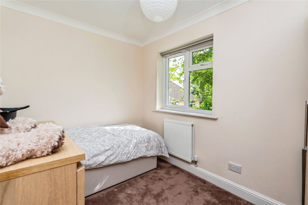 Additional image 21 of 5 bed detached house for saleCrofton Close, Southampton, Hampshire SO17