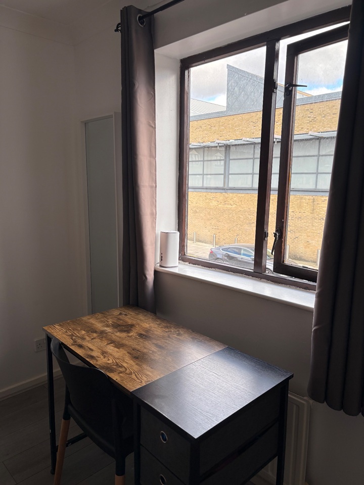 Additional image 5 of Room in a Shared House, Lukin St, E1, N1 7GU