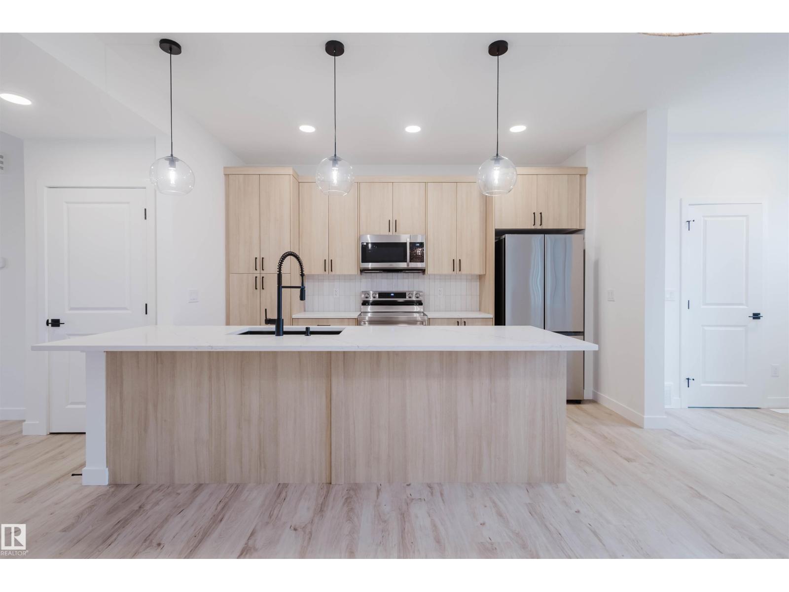 2108 Crossbill Lane NW, Edmonton, AB, T6W4V8