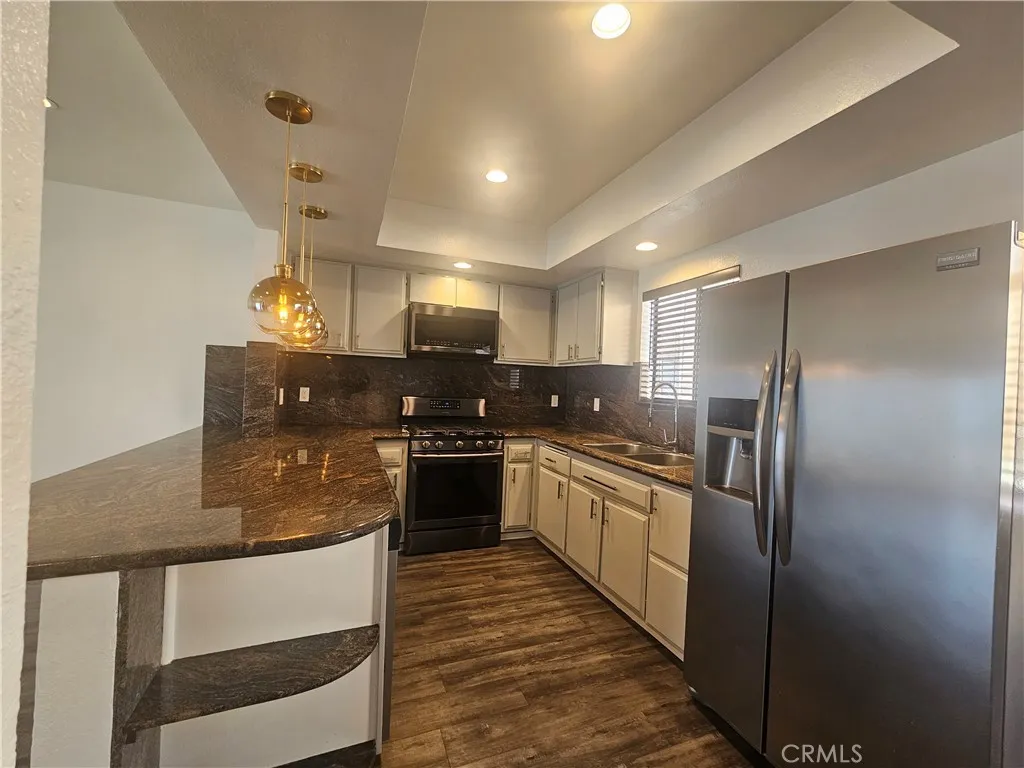 Additional image 11 of 15125 Nordhoff St, North Hills, CA 91343