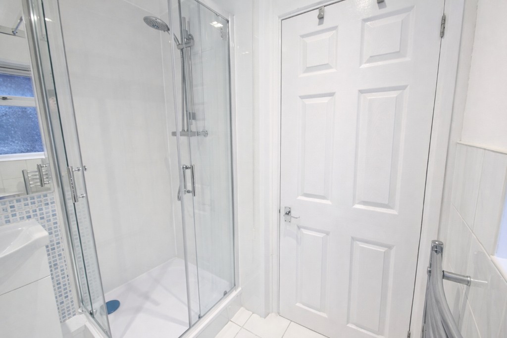 Additional image 12 of 1 Bed Flat, Raddlebarn Farm Drive, B29, N1 7GU