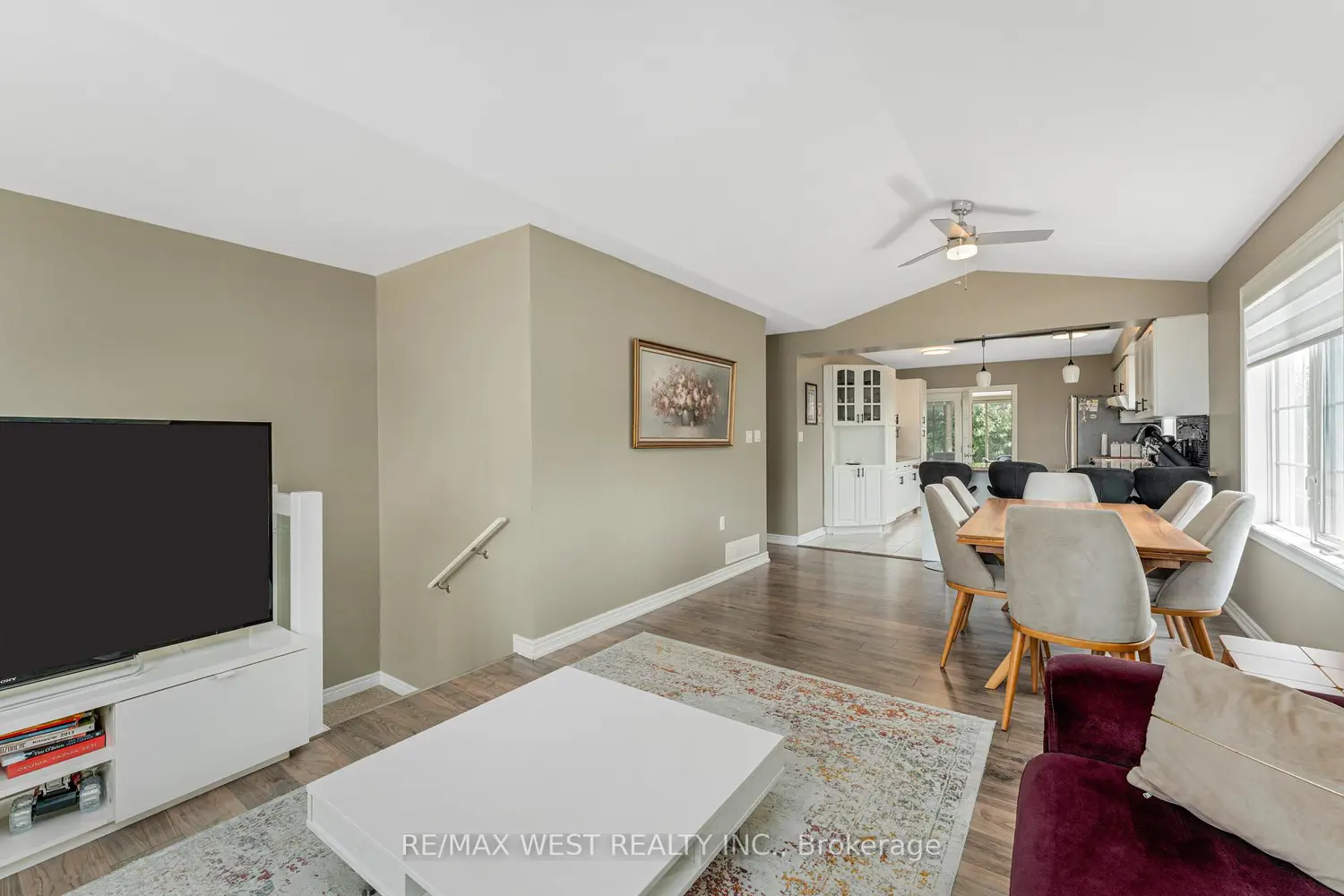 Additional image 9 of 11143 Ancona Crescent