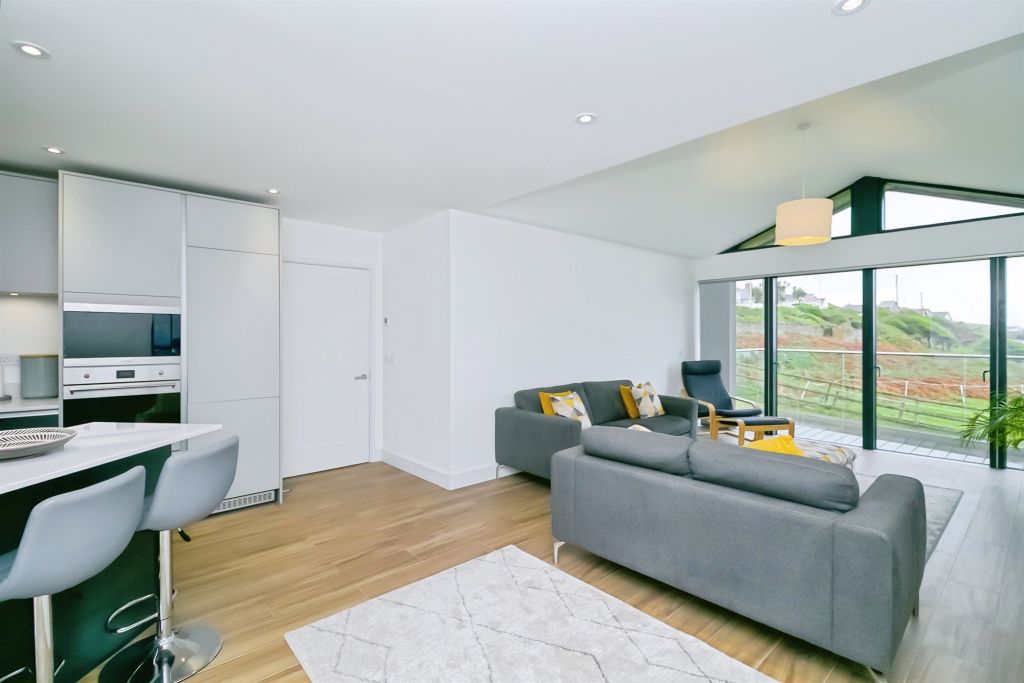 Additional image 7 of 2 bed flat for saleSlon Lane, Ogmore-By-Sea, Vale Of Glamorgan CF32