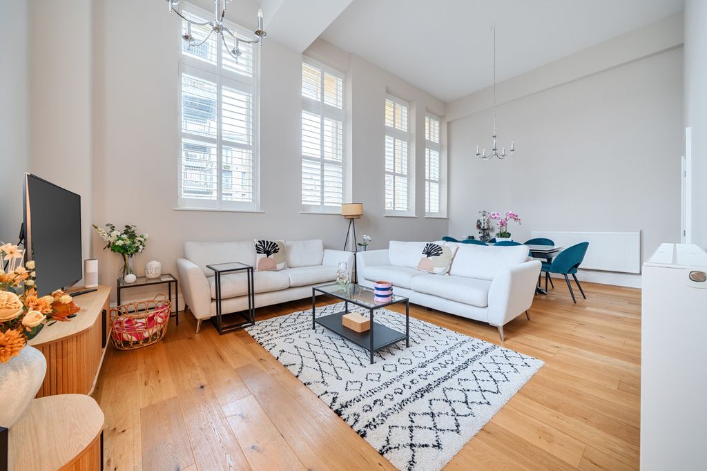 3 bed flat for saleFrench Yard, Bristol BS1